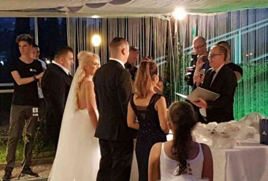 Vatromet i romantičan prvi ples: Ekskluzivan snimak sa tajnog venčanja Amara Gileta Jašarspahića (FOTO,VIDEO)