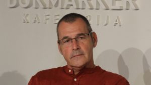 „Važno je sačuvati kritički duh i hladnu glavu, ne treba se predavati euforiji“: Vladimir Arsenijević, pisac i jedan od osnivača KROKODIL-a