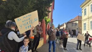 Večeras protest u Sremskim Karlovcima, najavljeno da dolaze i novosadski studenti