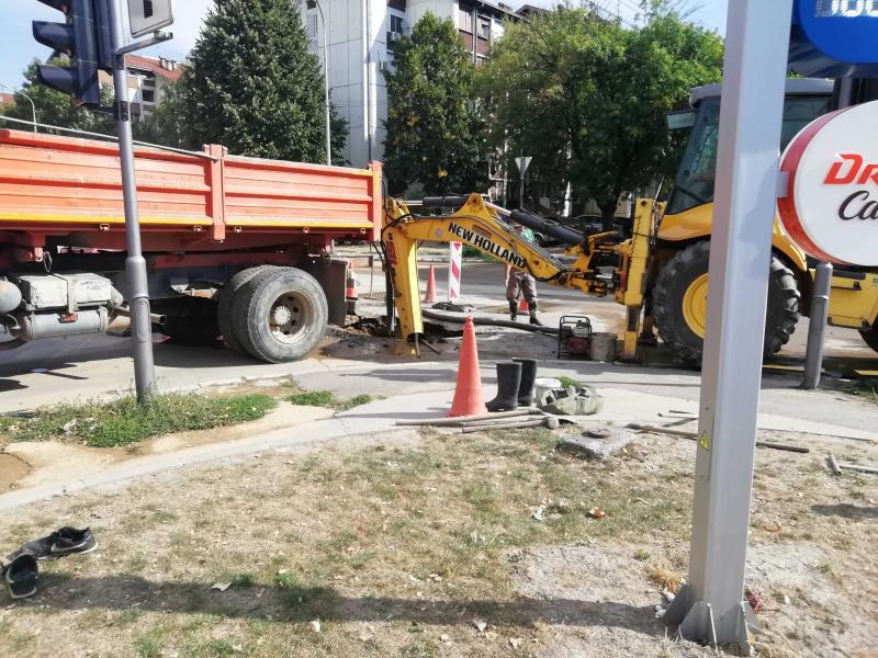 Veći deo Radničkog naselja u Leskovcu trenutno bez vode zbog havarije