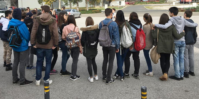 Većina beogradskih škola otkazala ekskurzije, vozači autobusa bez kvalifikacionih kartica