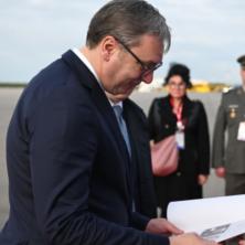 Veličanstven doček Vučića u Moskvi: Crveni tepih i počasna garda za predsednika Srbije, ruska televizija uživo prenosila doček na aerodromu (FOTO/VIDEO)