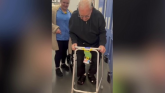Velika Britanija: Stogodišnjak ponovo naučio da hoda