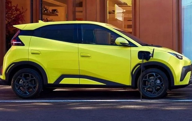 Velika Britanija pripremila udar na kineske električne automobile