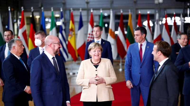 Velika Evropljanka - topao oproštaj i ovacije za Angelu Merkel  