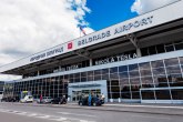 Velika akcija MUP-a protiv divljih taksista na beogradskom aerodromu: Blokirani prilazi