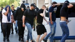 Veliki neredi u Splitu pred duel Hajduka i Dinama, građani u šoku zbog nasilja kojem su prisustvovali (VIDEO)