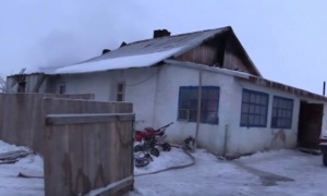 Veliki požar u Rusiji, natradalo petoro dece (VIDEO)