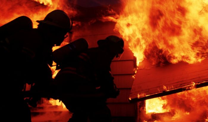 Veliki požar u fabrici paleta kod Požege, vatrogasci sprečili eksploziju