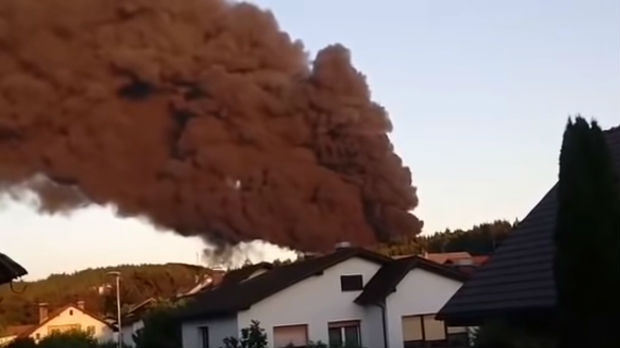 Veliki požar u slovenačkoj fabrici, na terenu 100 vatrogasaca