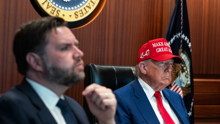 Vens: Tramp nije „glup“ kao prethodni američki lideri