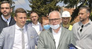 Vesić obišao radove na izgradnji kanalizacije u Krnjači
