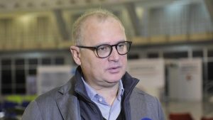 Vesić tvrdi da neće dozvoliti zatvaranje u Beogradu