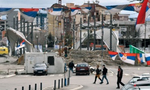 Više ne prezaju ni od čega! Albanci napali autobus pun Srba! (FOTO)