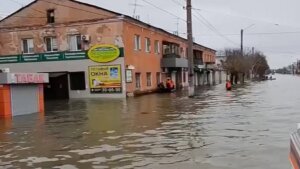 Više od 10.000 kuća poplavljeno: Vanredna situacija u ruskim regionima Urala, Volge i zapadnog Sibira