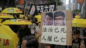Više od 2.000 ljudi u Hongkongu obeležilo godišnjicu krvoprolića na Trgu Tjenanmen