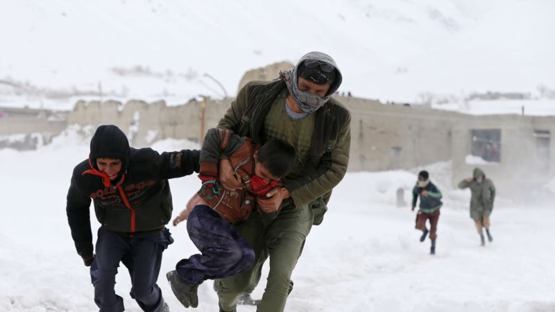 Više od 20 ljudi nastradalo u snežnim lavinama u Avganistanu