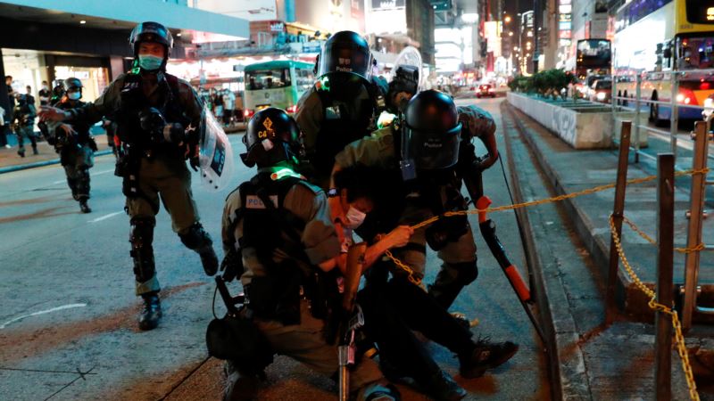Više od 200 ljudi uhapšeno na protestu u Hong Kongu