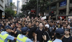 Vlada Hongkonga izvinila se gradjanima zbog spornog zakona