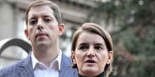 Vlada formira Radnu grupu za podršku Vučiću u unutrašnjem dijalogu