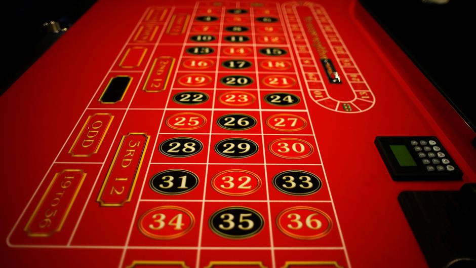 Vlada seli kladionice i kazina u predgrađa, preti zabranama