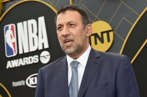 Vlade Divac pao sa motora u Crnoj Gori, operisan mu kuk