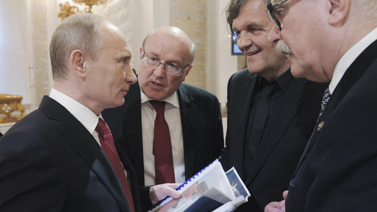 Vladimir Putin odlikovao Emira Kusturicu