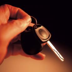 Vlasnici novih automobila će morati da drže ključeve na veoma neobičnom mestu!
