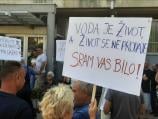 Vlasotinčani protestvovali ispred opštine zbog otkazivanja javne rasprave o izgradnji MHE