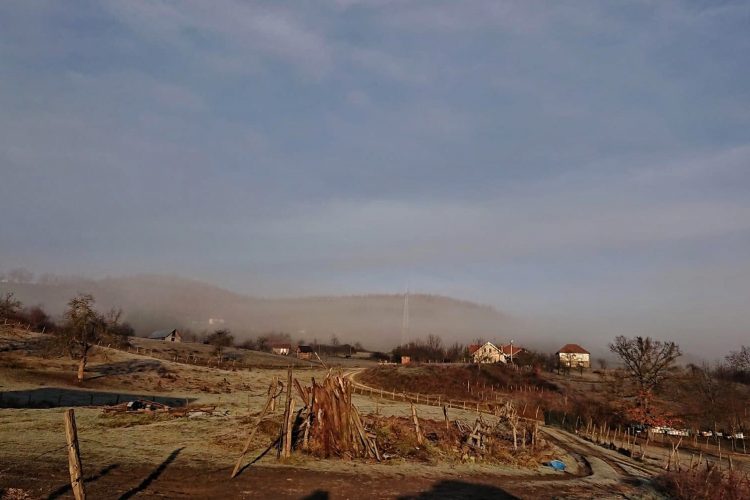 Vlast u Pazaru od mještana traži 30.000 eura za kilometar asfalta