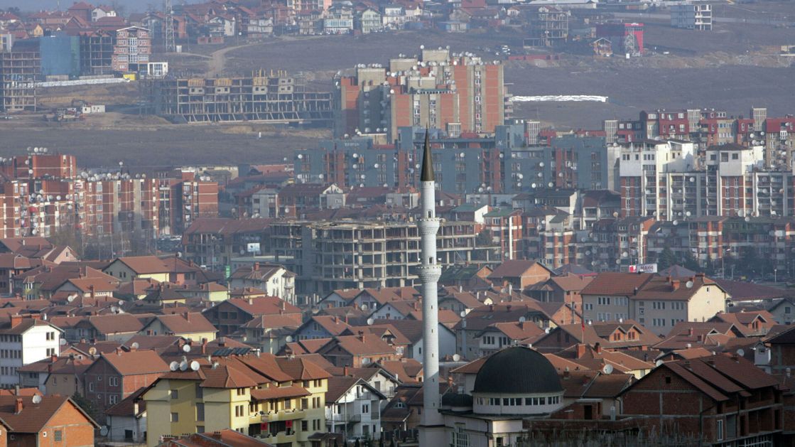 Vlasti u Prištini planiraju da pokrenu tužbu za „genocid“ protiv Srbije