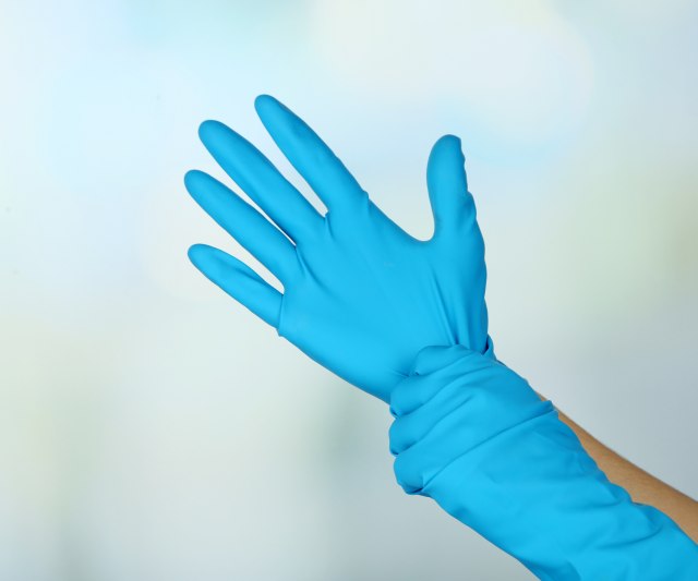 Vodeći proizvođač upozorava: Preti nestašica zaštitnih rukavica