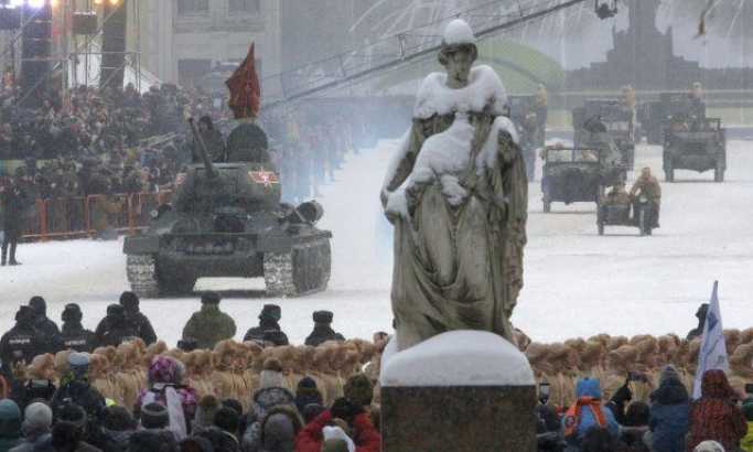 Vojna parada u Sankt Peterburgu (FOTO, VIDEO)