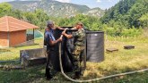 Vojska doprema pijaću vodu do sela u opštini Ljubovija FOTO