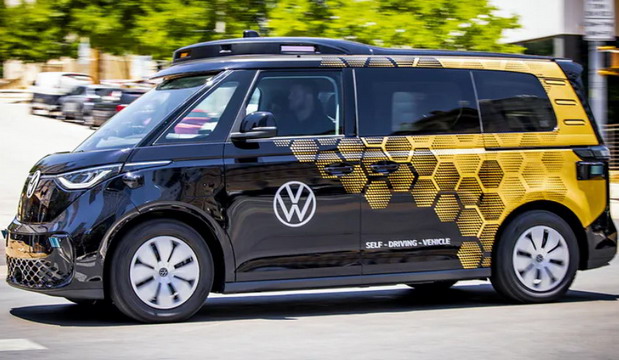Volkswagen i Mobileye saradnja za autonomna vozila