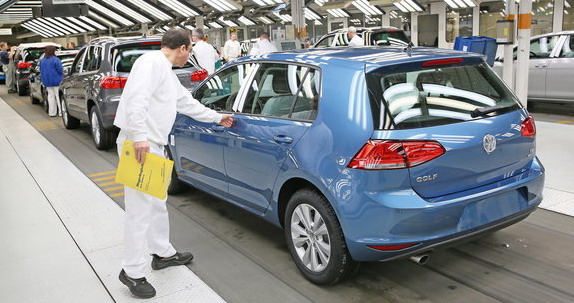 Volkswagen još nema rešenje, bez Golfa sve do...
