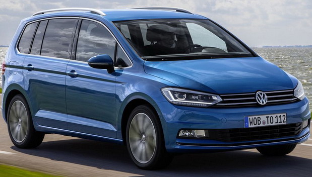 Volkswagen razmatra električni Touran
