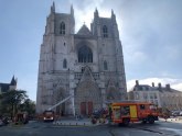 Volonter zapalio francusku katedralu iz 15. veka? FOTO
