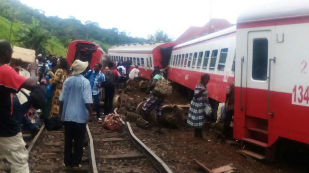 Voz iskočio iz šina u Kamerunu, više od 50 mrtvih