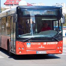 Vozač autobusa napadnut na Novom Beogradu iz bizarnog razloga: Izašli iz besnih kola pa nasrnuli na čoveka