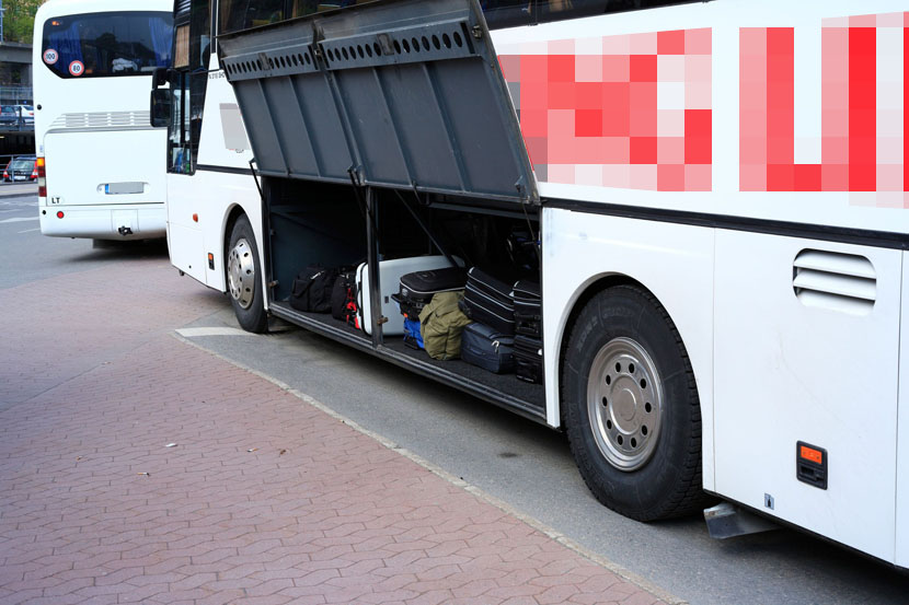 Vozač prijepoljskog autobusa otvorio je skriveni gepek: Nije bilo migranata, ni droge, a uhapšen je iste sekunde!