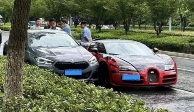 Vozač u Kini napao BMW svojim Chiron modelom i oštetio skupoceni hiperautomobil