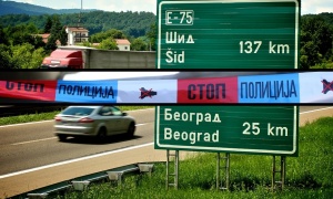 Vrućina i saobraćajke u Srbiji! Sudari na auto-putu, špic, gužva čak do aerodroma Nikola Tesla!