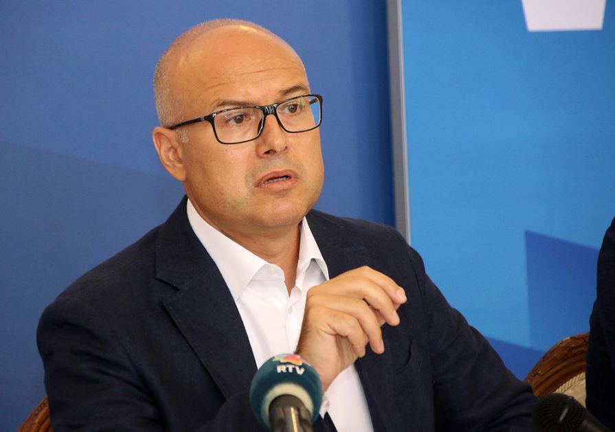 Vučević: Đilas preko svojih medija hoće da uništi Telekom