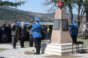 Vučević položio venac povodom Dana sećanja na žrtve NATO agresije