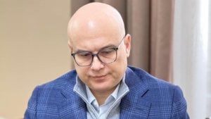 Vučević poziva na blokadu suda u Novom Sadu kako bi četvorica aktivista SNS bila puštena na slobodu