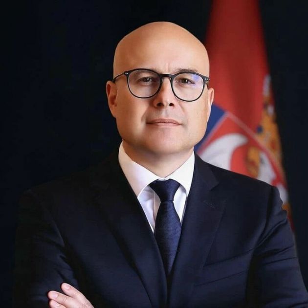 Vučević predsedniku Vučiću: Slobodarski narod Srbije je uz tebe