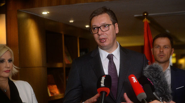 Vučić: Brutalno ukidanje demokratije