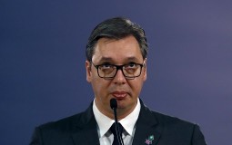 
					Vučić: Građani ne treba da se sekiraju u vezi navodnih sankcija Amerike 
					
									
