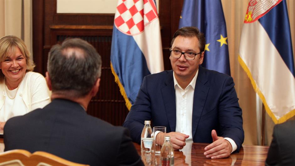 Vučić: Hrvatski državni vrh da posveti više pažnje Srbima